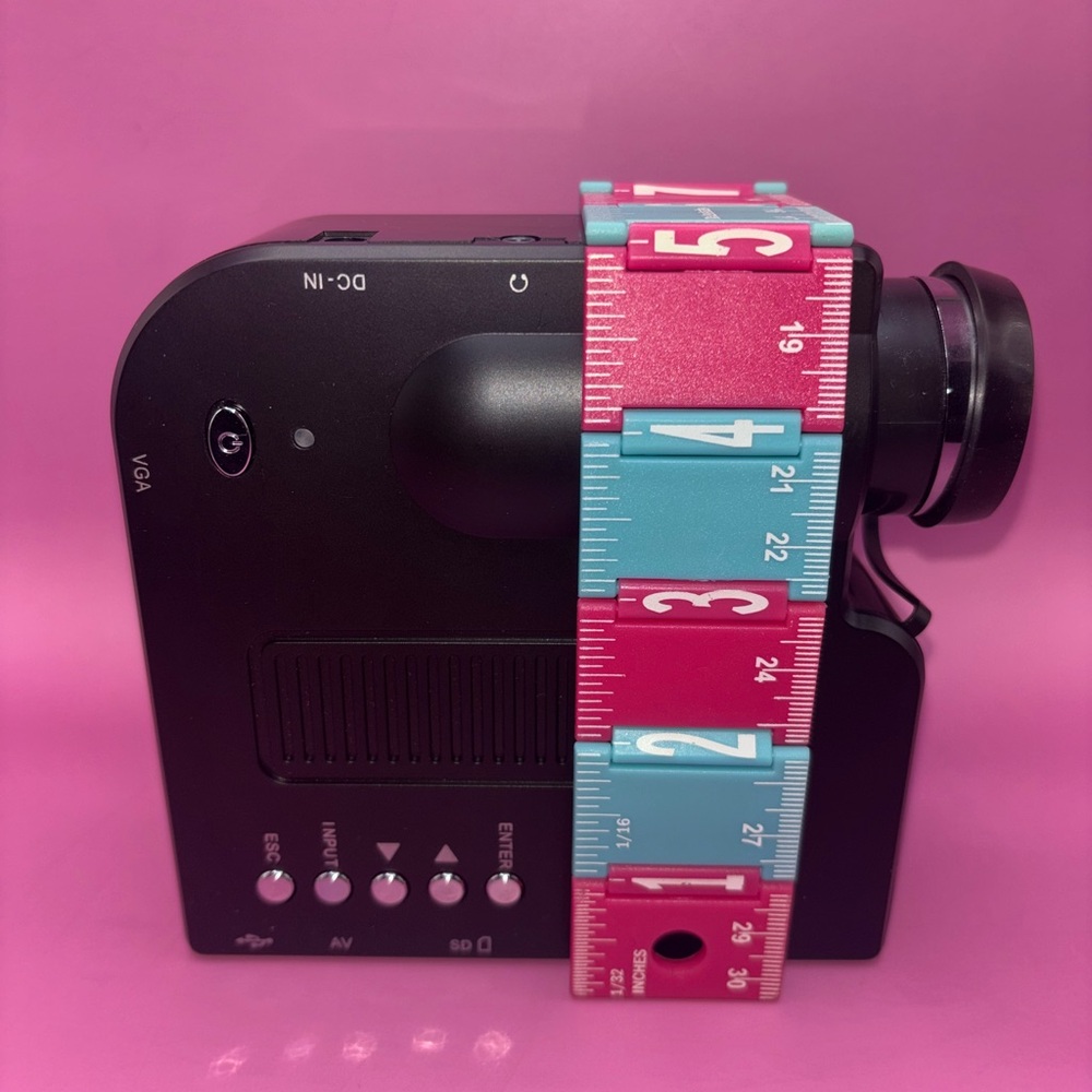 Mini LED Projector (Portable) - Picture 7 of 8